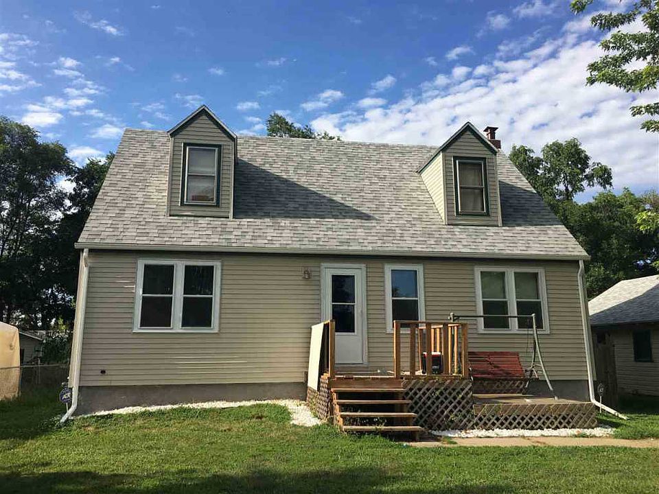 1st image of 319 E 16th St