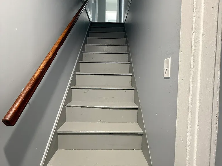 44 Gilbert St — Photo 11