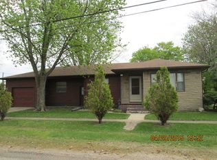 303 E Elm St, Ladd, IL 61329