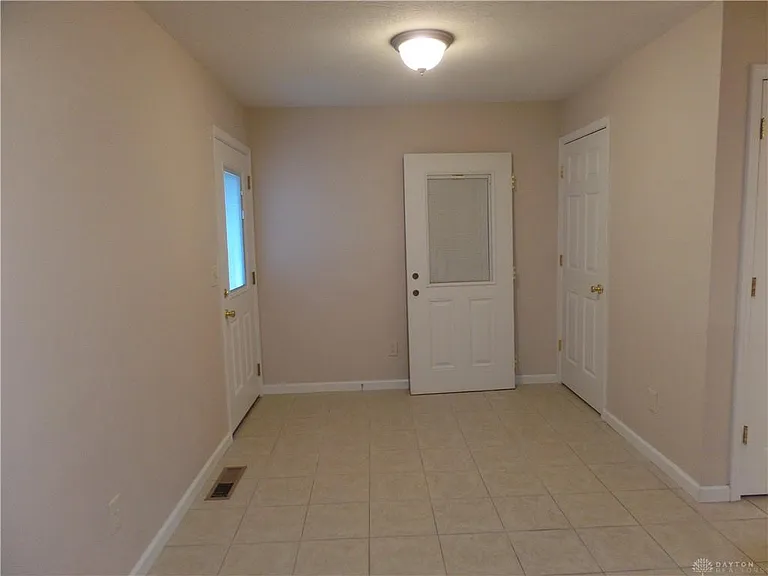 120 S Cherry St — Photo 7