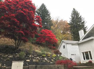 17 Hawthorne Ct, Wheeling, WV