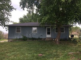1201 18th St, Wamego, KS 66547