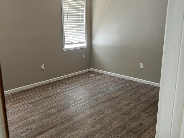 3532 Edmonton St — Photo 12