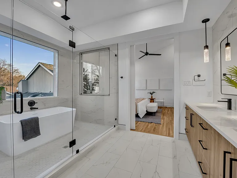 1512 Villars St — Photo 22