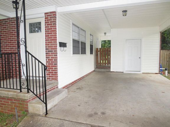 2nd image of 504 Fairpoint Dr