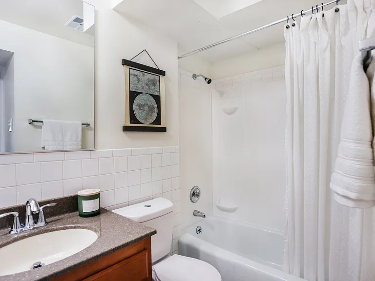 Marlborough Trails Apartments — Photo 12