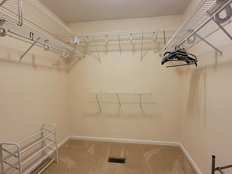 425 Panther Gap Rd — Photo 18