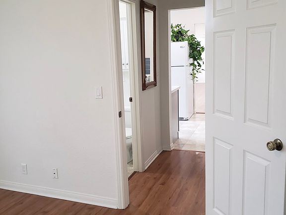 3rd image of 227 N Adams St #5