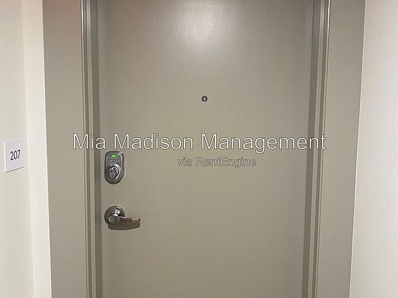 2nd image of 328 Barnard St #207