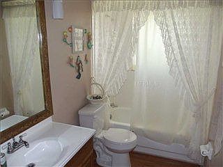 2nd image of 5140 Lakewood Dr