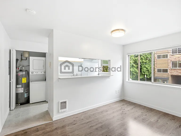 601 Summit Ave E #203 — Photo 14