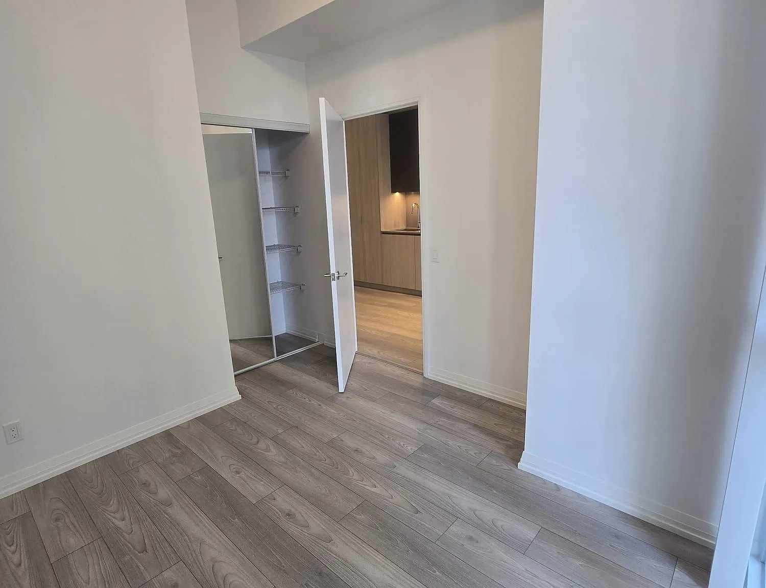 1 bed, $2,700 — Photo 4