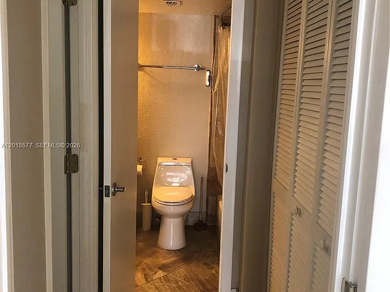 9350 Fontainebleau Blvd #204 — Photo 8