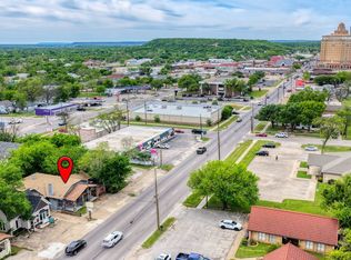 900 E Hubbard St, Mineral Wells, TX 76067