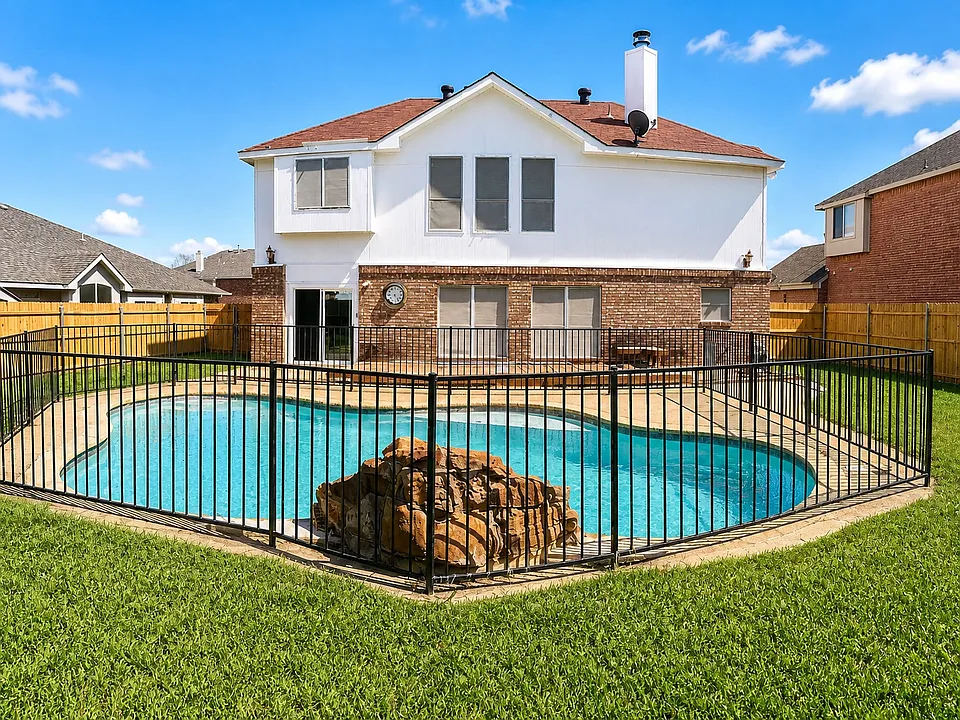 5709 Parkwood Trl