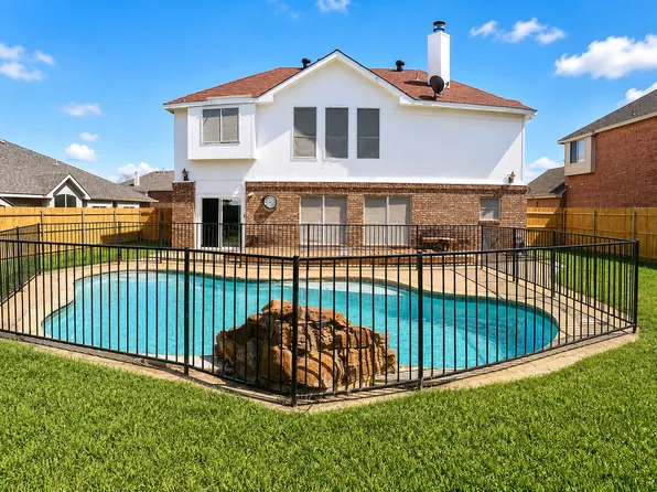 5709 Parkwood Trl, Haltom City, TX 76137