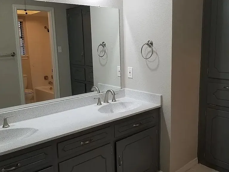 807 Saint Paul Ct — Photo 12