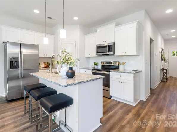 4329 Perkins Rd, Charlotte, NC 28269