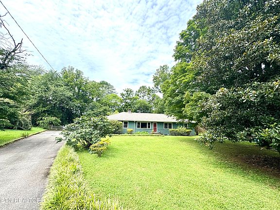 2nd image of 7313 Stockton Dr