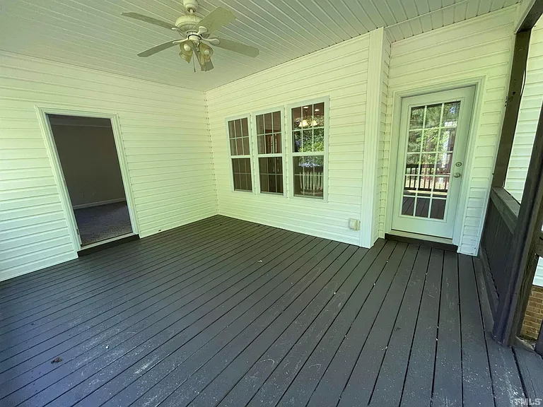 112 Worthington Ct — Photo 47