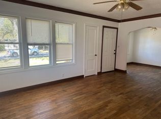 100 E Rogers St, Clinton, MO 64735