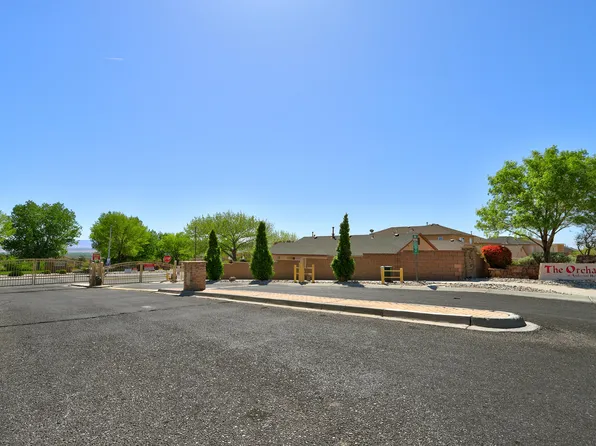 10630 Gentry Ln SW, Albuquerque, NM 87121