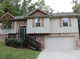 8849 Igou Gap Rd, Chattanooga, TN 37421