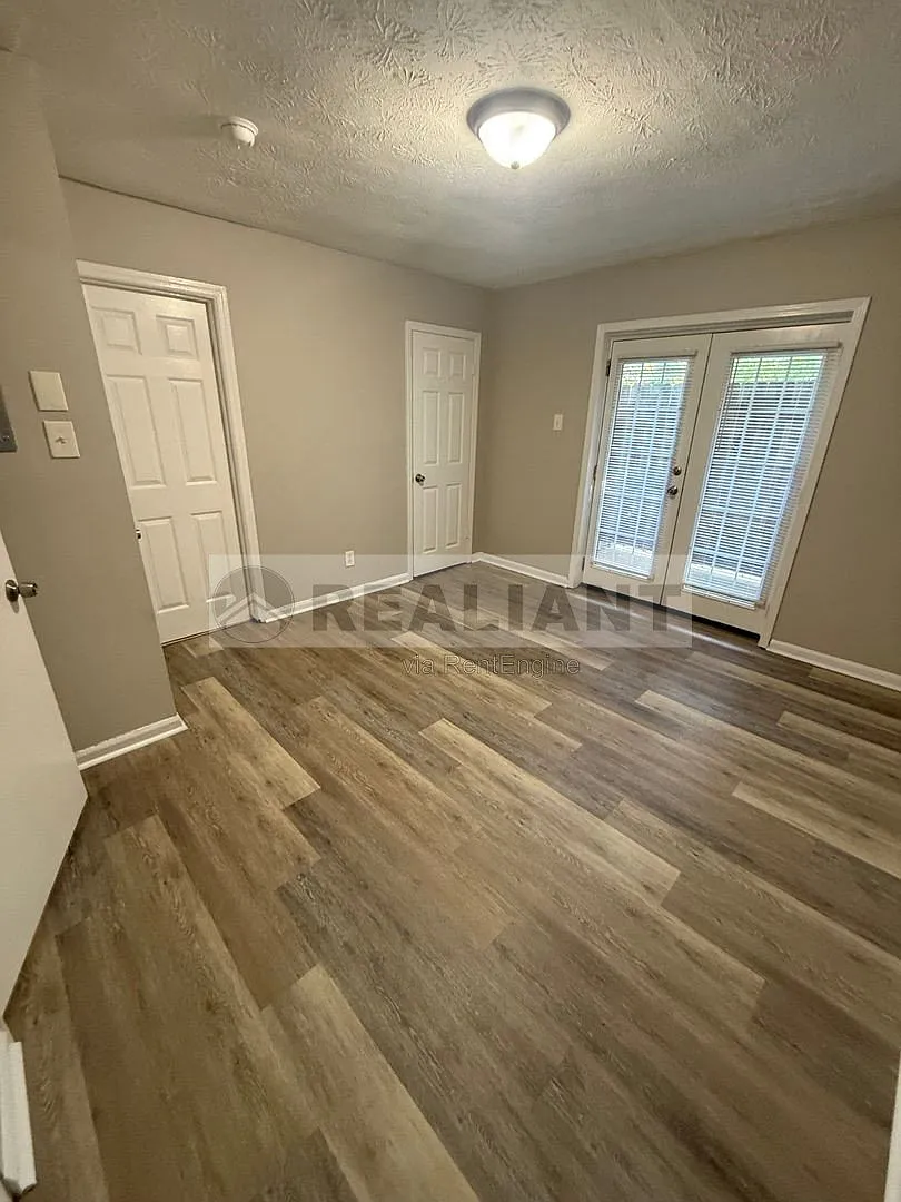 1 bed, 1.0 bath, 600 sqft, $870 — Photo 3