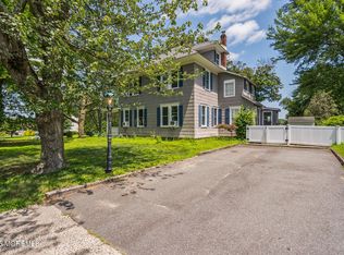 496 W Park Ave, Oakhurst, NJ 07755