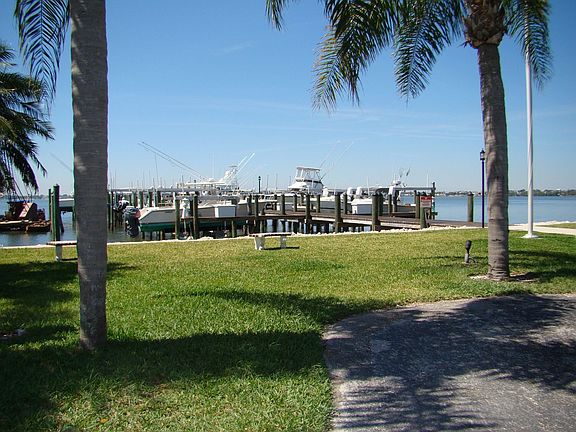 Docks