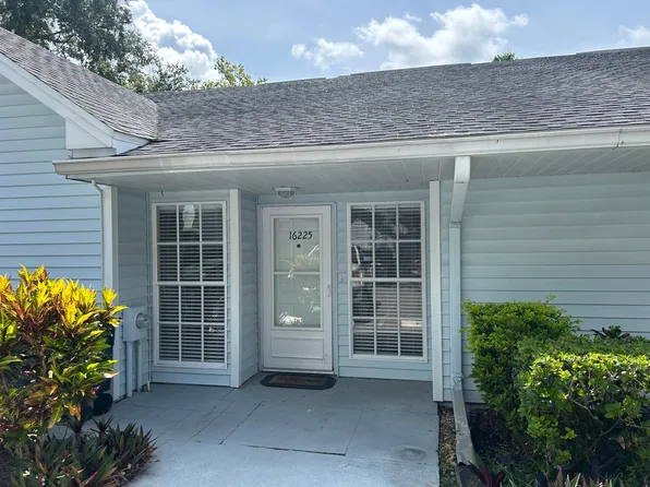 16225 Rambling Vine Dr W, Tampa, FL 33624