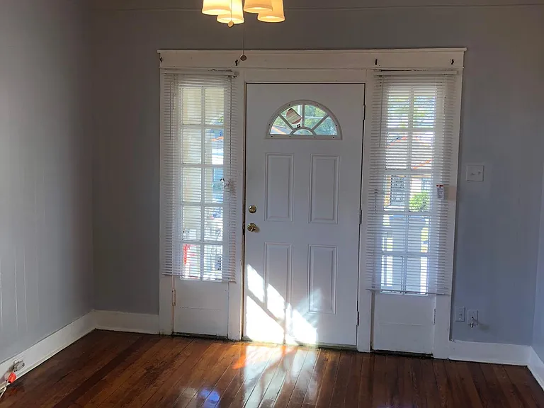 2674 Myrtle St — Photo 11