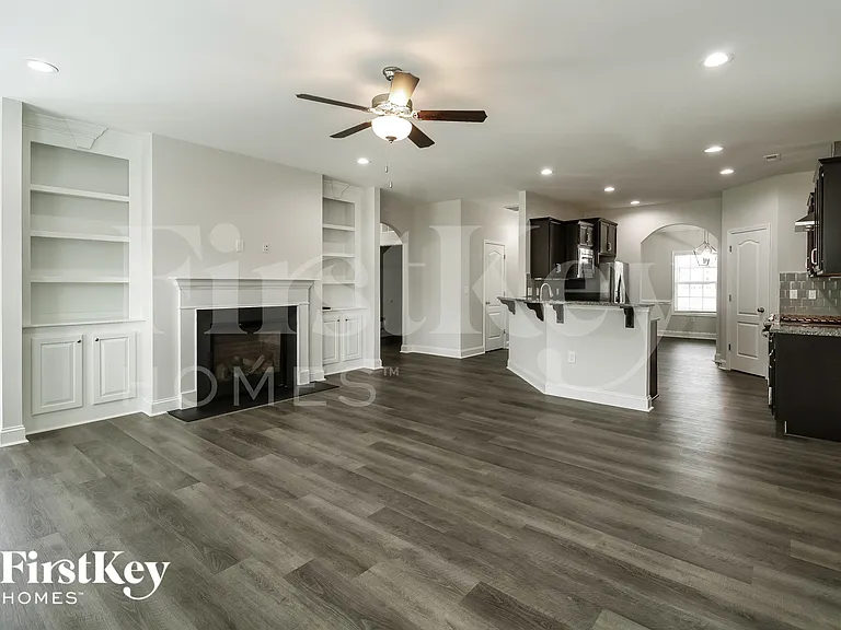 4641 Skyview Trl — Photo 3