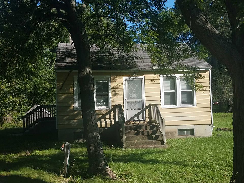 1st image of 22044 W Spruce Dr