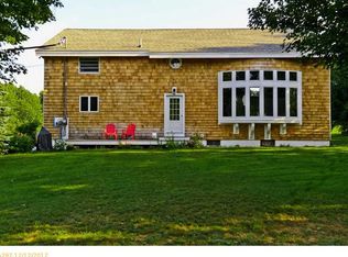 5 Damon Rd, Raymond, ME 04071