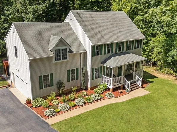 3336 S Ln, Sandy Hook, VA 23153