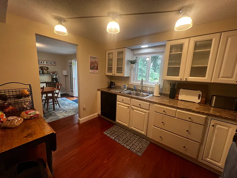 10 Karynel Dr — Photo 6
