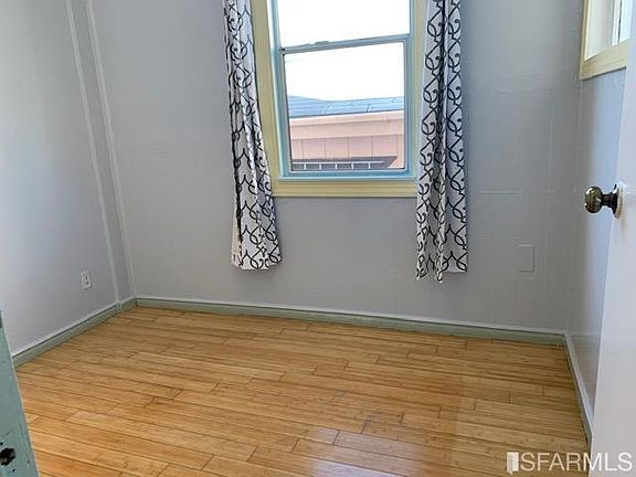 3rd image of 26 Sargent St