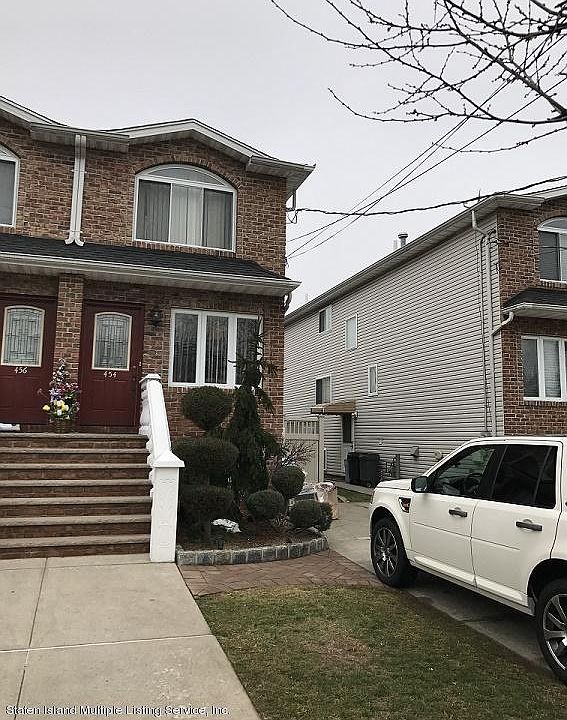 1st image of 454 Stewart Ave