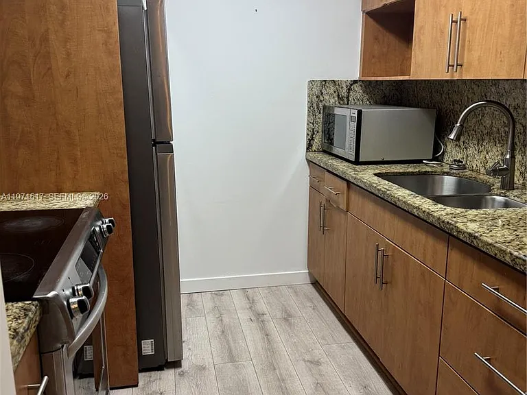 200 SW 132nd Way #207L — Photo 19