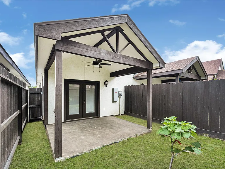 29529A Turnbury Village Dr — Photo 16