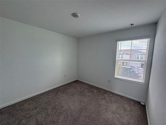 5th image of 5909 Chestnut Grove Pl