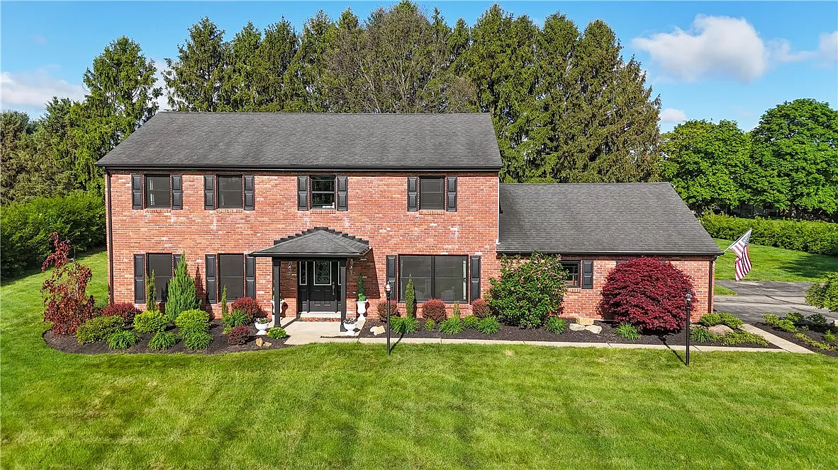 102 Allen Dr photo 1