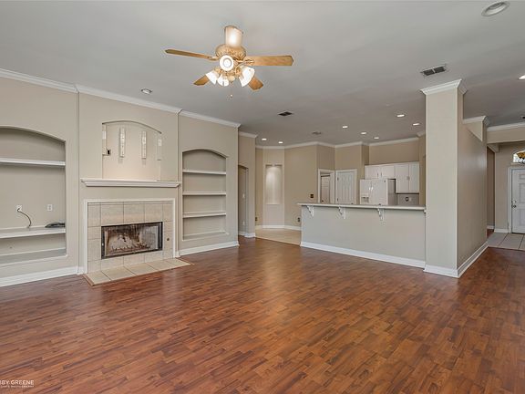 3rd image of 433 Hancock St
