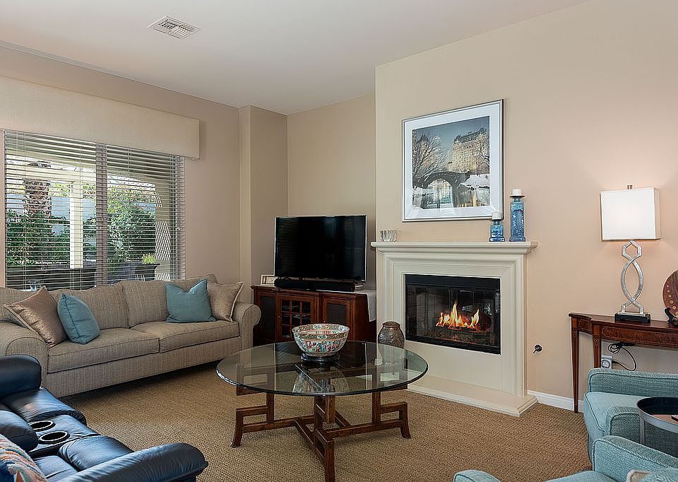 1st image of 80575 Avenida Santa Carmen
