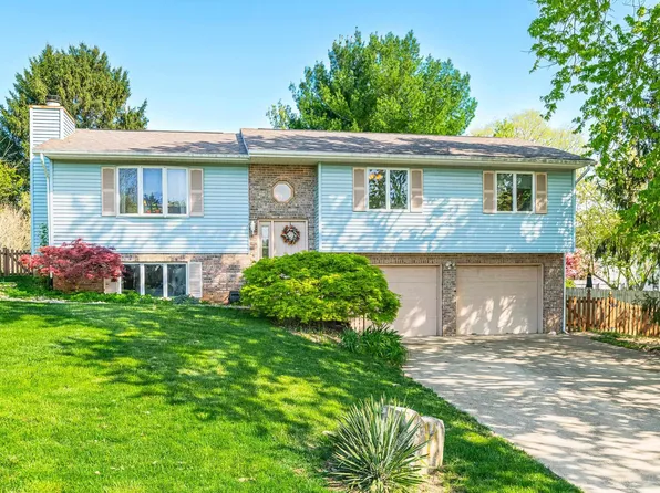 510 W Estate Dr, Bloomington, IN 47403