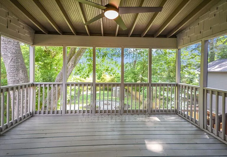 259 Atlanta Ave SE — Photo 18