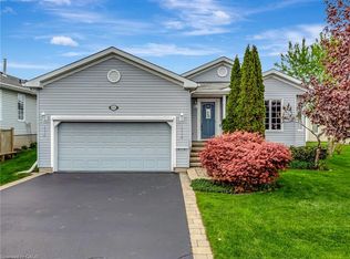 121 Crumlin Ln, Hamilton, ON L8B1A5