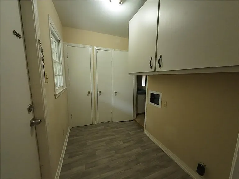 5209 Maudelayne Dr N — Photo 14