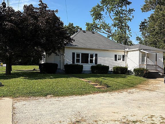 1st image of 925 18th St